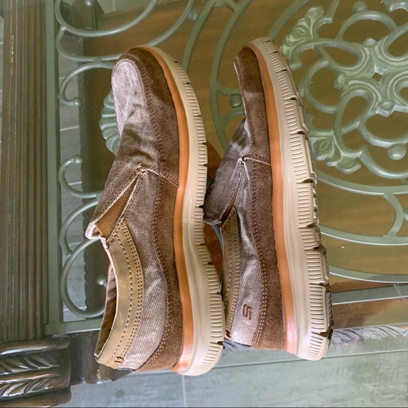 SKETCHERS LOAFERS/SLIP ON SIZE 8/5 - Picture 4 of 5